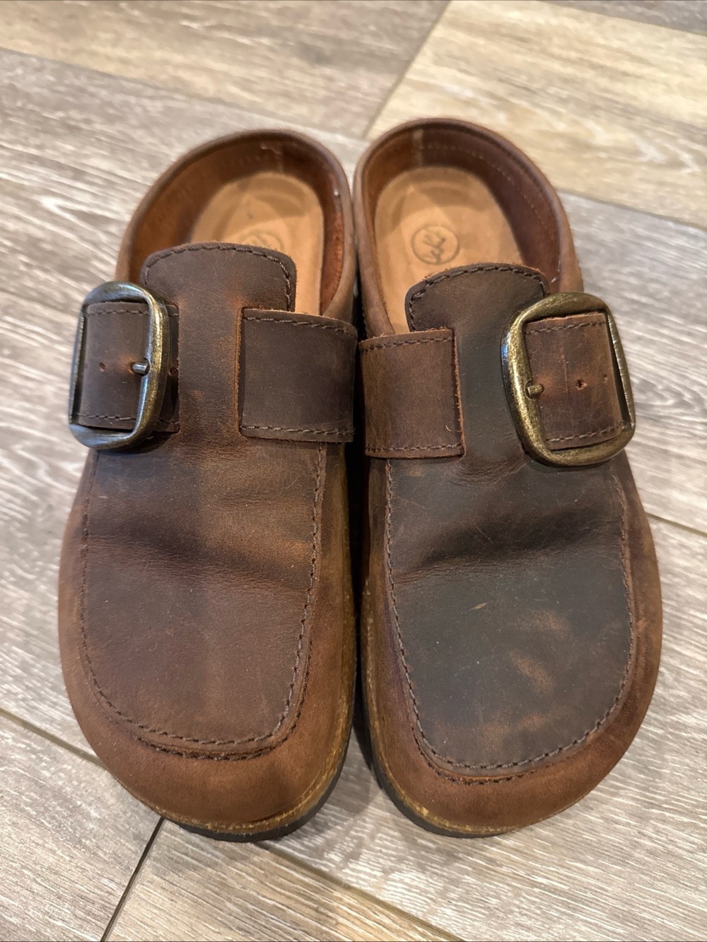 White Mountain Brown Leather Buckle Clogs Mules